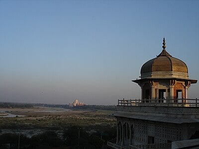 Which empire made Agra their capital?