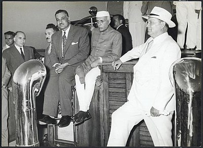 What does Jawaharlal Nehru look like?