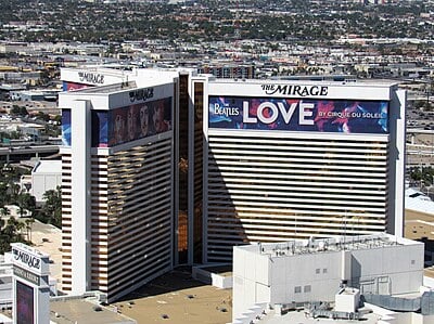 Which Cirque du Soleil show featuring Beatles music debuted at The Mirage in 2006?