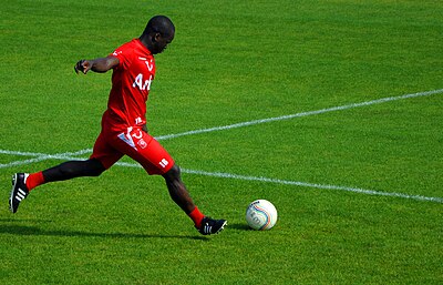 In which country did Cheick Tioté start his professional football career?