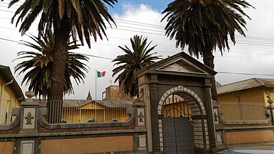 What is the primary language spoken in Asmara?
