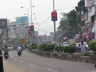 Which industry has recently emerged as a hub in Erode?