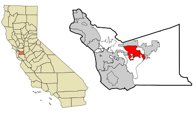 What is the county seat of Alameda County, although Pleasanton has a few county offices?