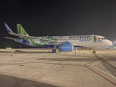 In which district of Hanoi is Bamboo Airways' head office located?