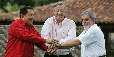 In 2005, whose political supremacy did Kirchner's victory signal the end of in Buenos Aires province?