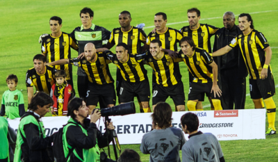 Who was the first foreign player to play for Peñarol?