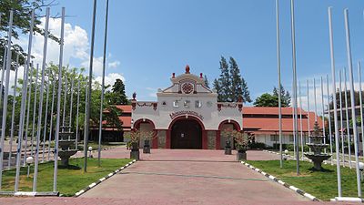 What is the main religious building in Dili?