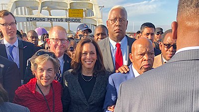Is Kamala Harris left or right handed?