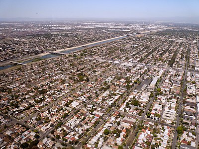What was the population of Long Beach in 2020, given that it was 462,257 in 2010?