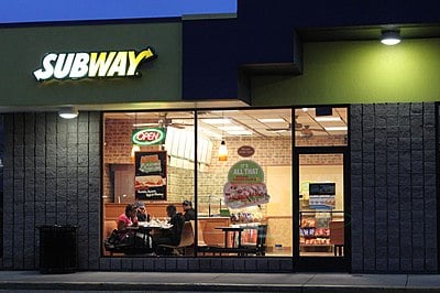 How many bread options does Subway typically offer?