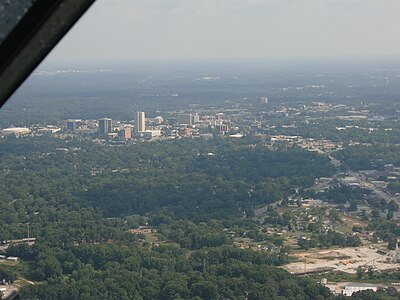 What river runs through the heart of Greenville, South Carolina?