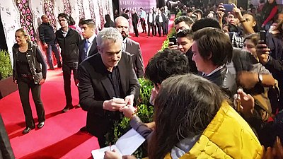 Is Alfonso Cuarón the first Mexican filmmaker to win the Best Director Oscar?
