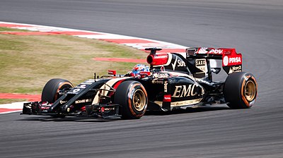 In which F1 Grand Prix did Grosjean achieve his first fastest lap?
