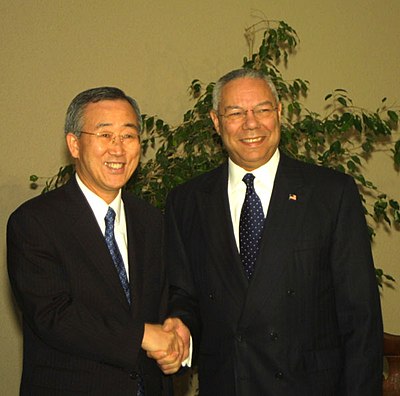 In which war did Colin Powell serve as the Chairman of the Joint Chiefs of Staff?