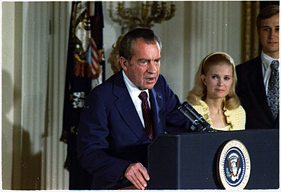 What is Richard Nixon's place of burial?