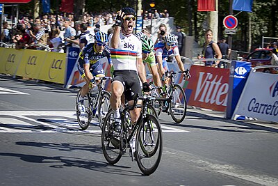 What discipline does Mark Cavendish specialize in as a road racer?