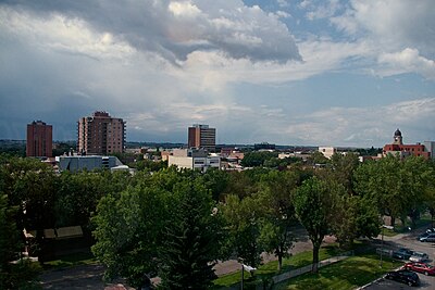 Which university is located in Lethbridge?