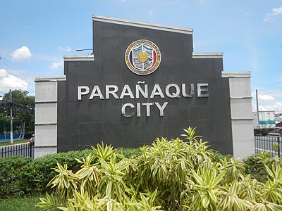 What is the public transport known in Parañaque?