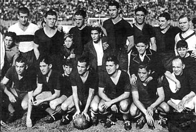 What is the official pronunciation of Club Atlético Newell's Old Boys in Spanish?