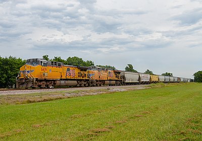 How many locomotives does the Union Pacific Railroad operate?