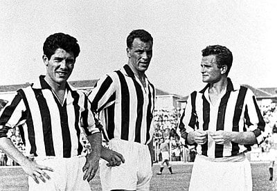 Charles returned to Italy in 1962 to play for which club?