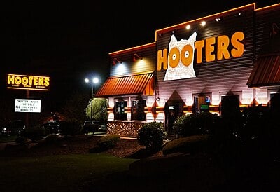 In which year was the first Hooters restaurant opened?