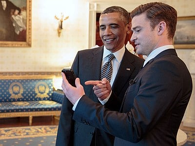 What award did Justin Timberlake receive in 2009 for [url class="tippy_vc" href="#41970"]Saturday Night Live[/url]?