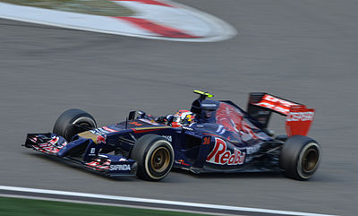 Kvyat became champion of which championship in 2013?