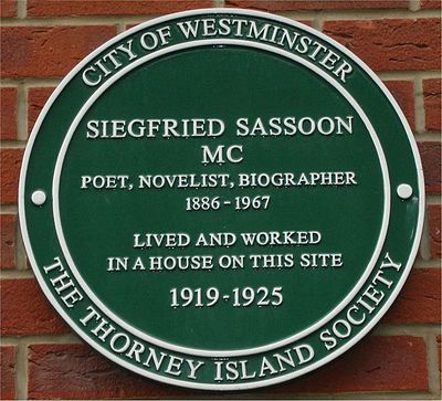 Siegfried Sassoon was openly critical of government?