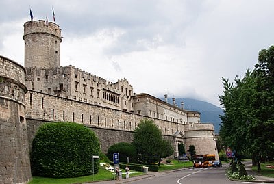 What is the population of Trento?