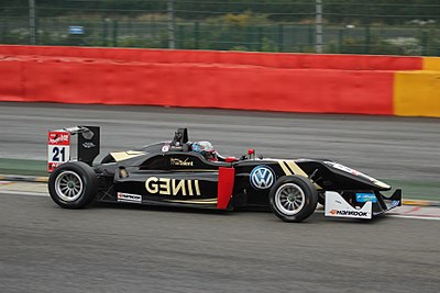 In which year did Alex Albon finish third in the Eurocup Formula Renault 2.0 series?