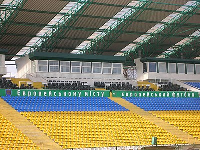 What is the name of FC Karpaty Lviv's stadium?