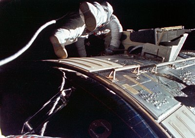 For which Apollo mission was Worden a part of the support crew?
