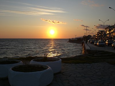 In 2011 the population of Alexandroupoli, was 72,959.[br] Can you guess what the population was in 2021?