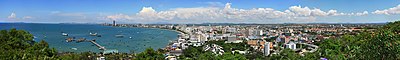 Which popular island is located near Pattaya?