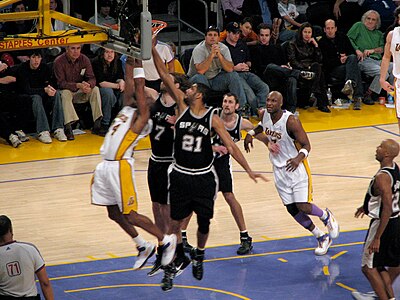 In which season did the Spurs match the NBA record for most consecutive playoff appearances?