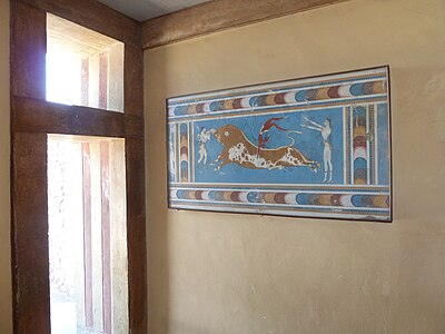 What period was Knossos first settled?