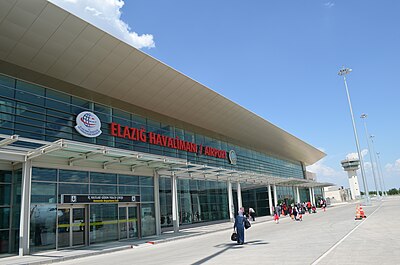 What is the main transportation hub in Elazığ?