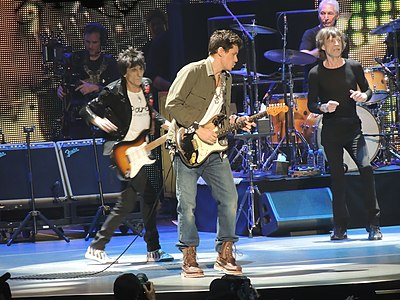 What band did John Mayer join in 2015?