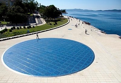 What is Zadar's area in square miles?