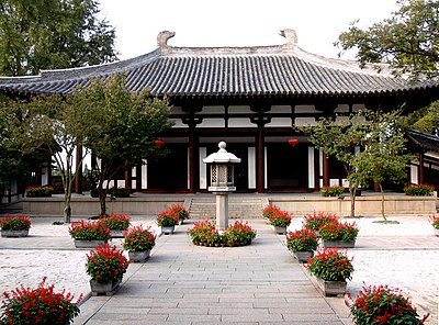 Historically, which group of people thrived in Yangzhou?