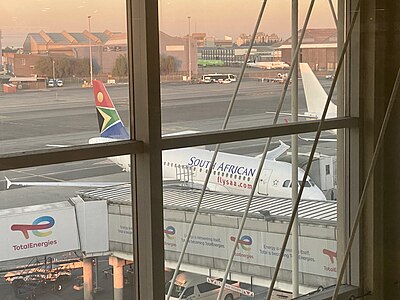 How many aircraft were approved in SAA's reissued air operator's certificate in 2021?