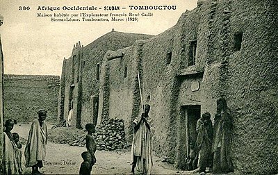 How long did Caillié stay in Timbuktu?