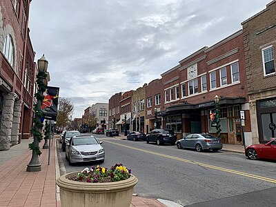 What type of architecture is prominent in Rock Hill's historic downtown?