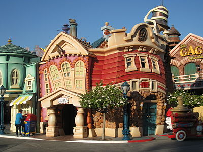 What was the official opening date of Disneyland?