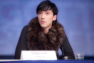 What is notable about Johnny Weir's skating style?