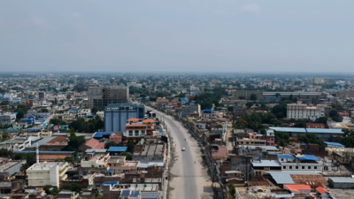 Which major highway connects Biratnagar to other parts of Nepal?