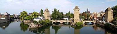 What is the male population of Strasbourg? [br] (information updated in 2017)