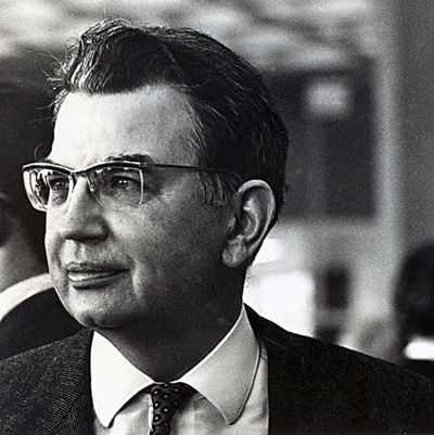 Coase's approach influenced which other Nobel laureate economist?