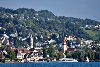 In which Swiss canton is Küsnacht located?